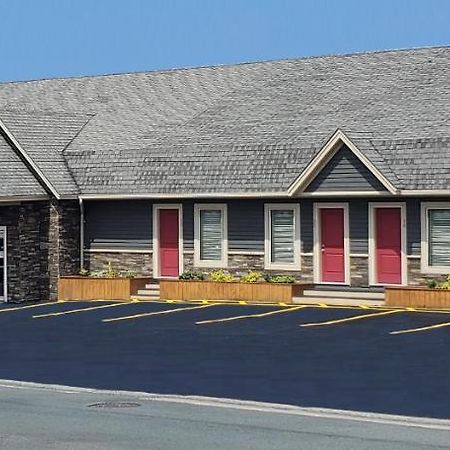 Newfound Inn & Suites Topsail Esterno foto